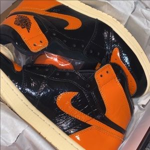 Brand new shattered backboards.. WORN ONCE‼️‼️